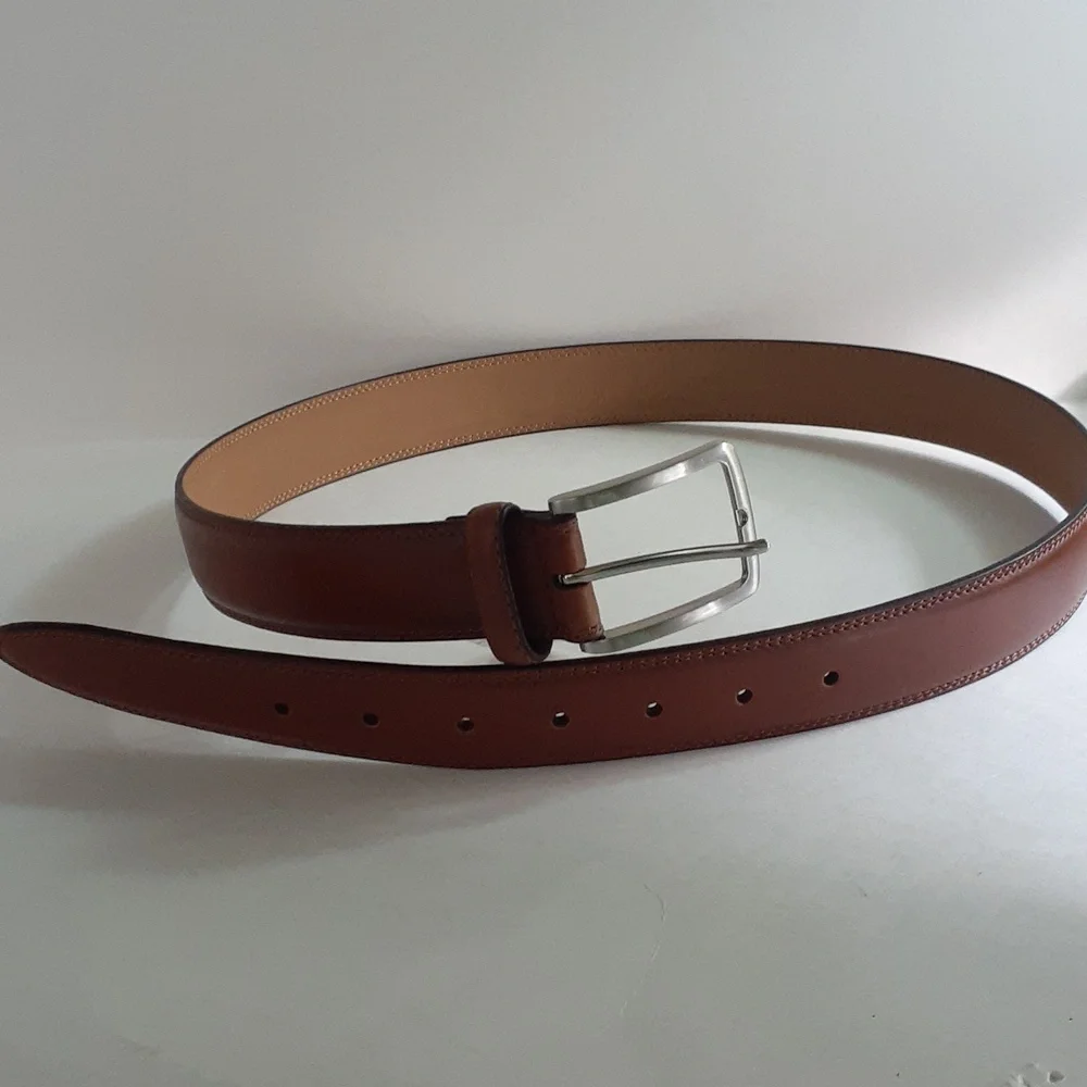 NYBC Men Leather Belt Size M  Tan Color Silver Buckle New
